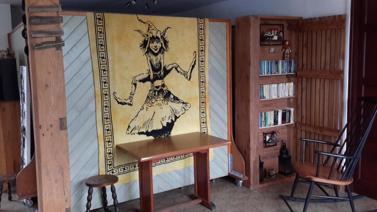 Au Gallodrome Bed & Breakfast Drincham